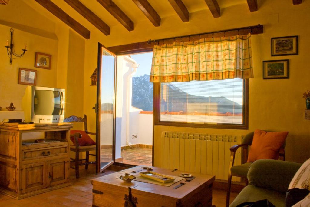 Alojamientos Messia De Leiva Segura de la Sierra Kamer foto