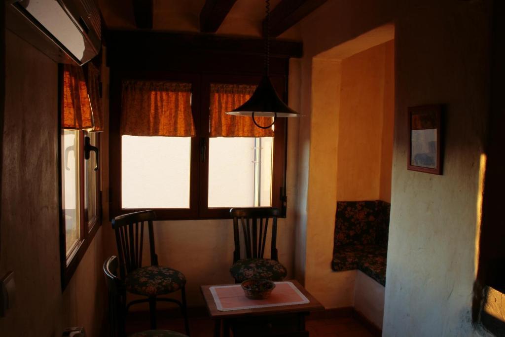 Alojamientos Messia De Leiva Segura de la Sierra Kamer foto